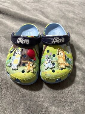 CROCS Kids' Bluey Lime Green Character Clogs